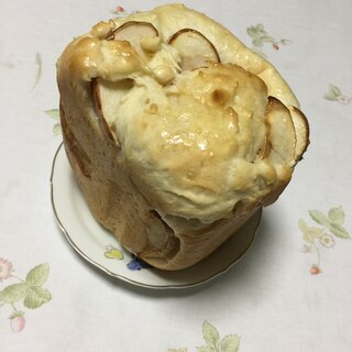干しリンゴの食パン